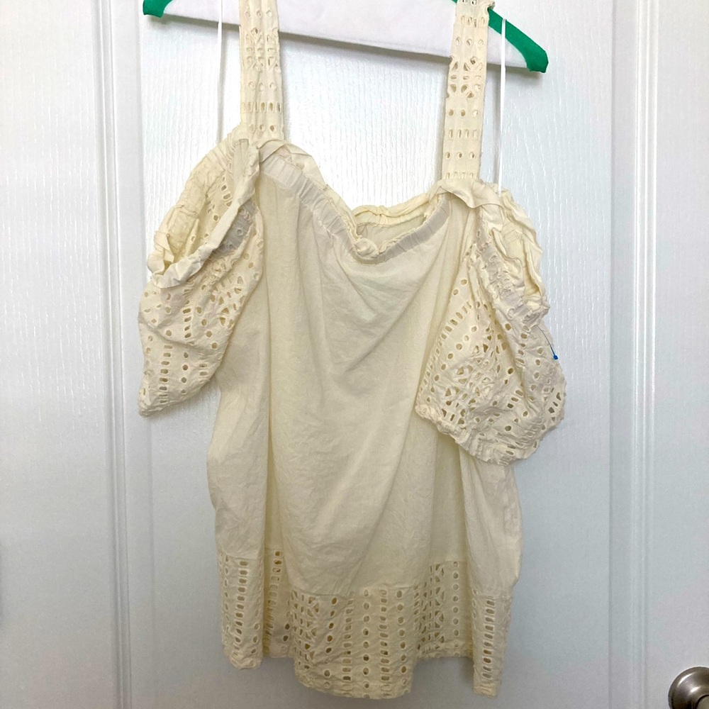 Vince Camuto Cold Shoulder Top